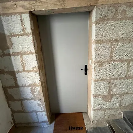 Petit Cocon Chaleureux Au Coeur D'Angers Apartmán
